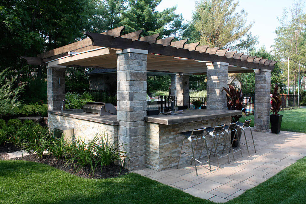 Retractable Canopy for Your Outdoor Kitchen