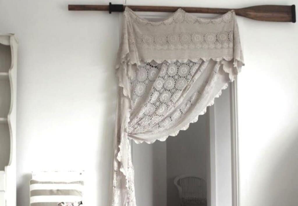 How to Hang Curtains with the Help of Sports Equipment