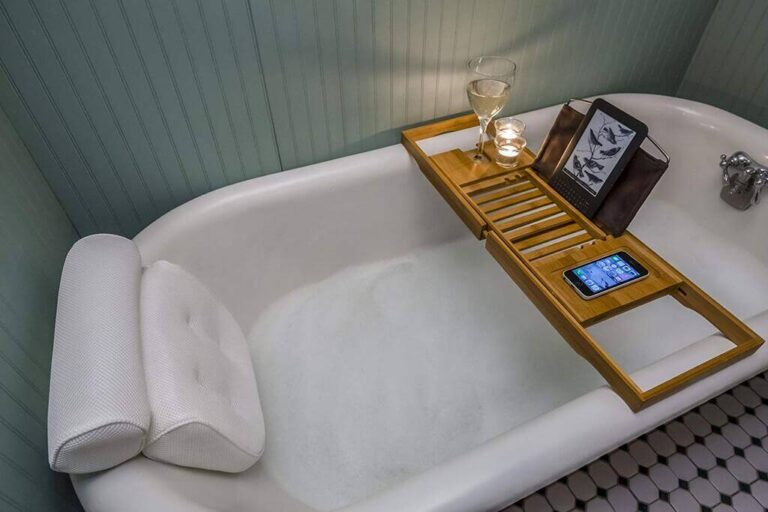 Things People Need to Consider When Buying Tub Pillows Architectures