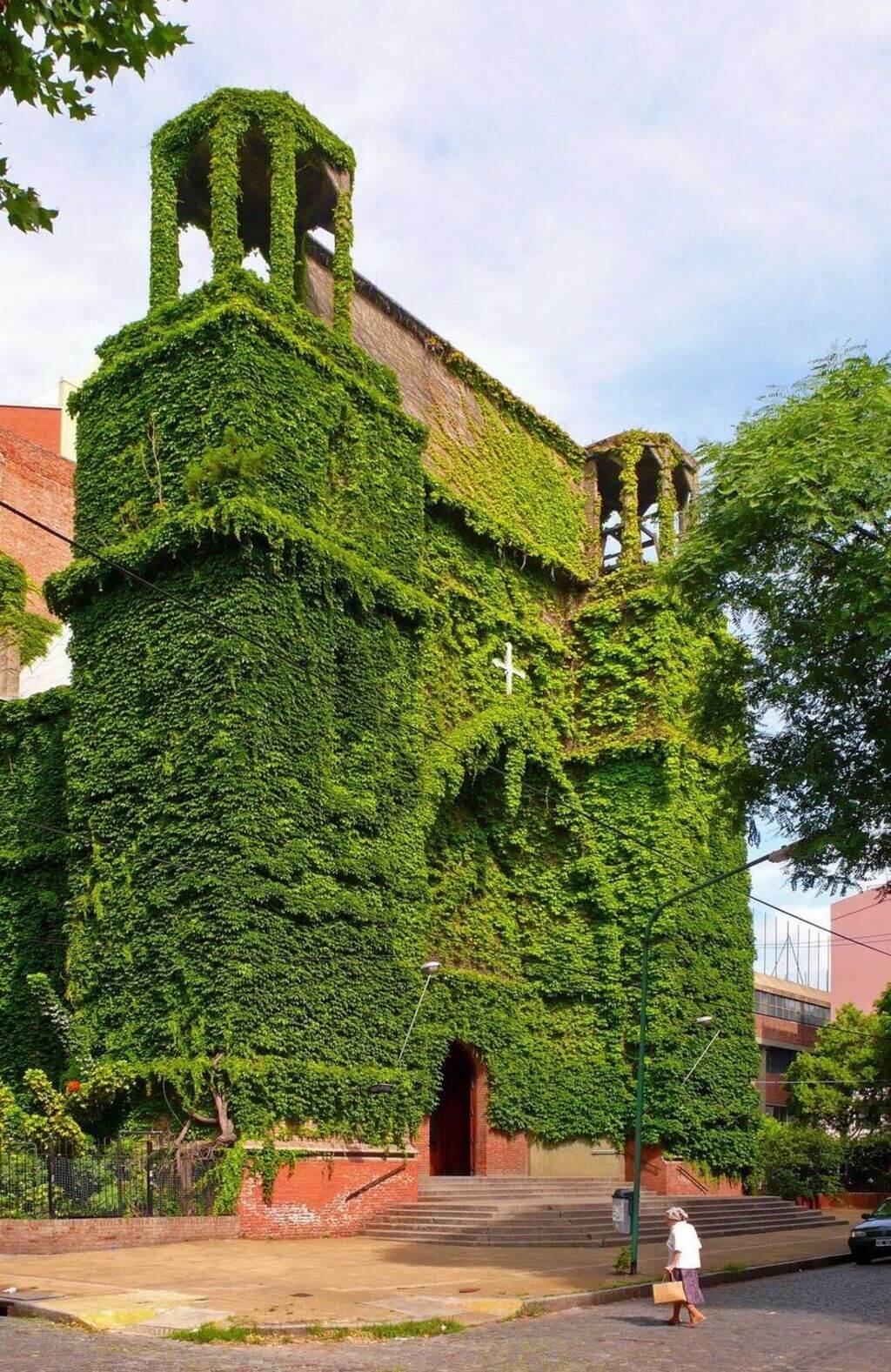  The Green Church (Buenos Aires, Argentina)