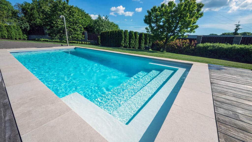 Heat Effectively in Fibreglass Pool