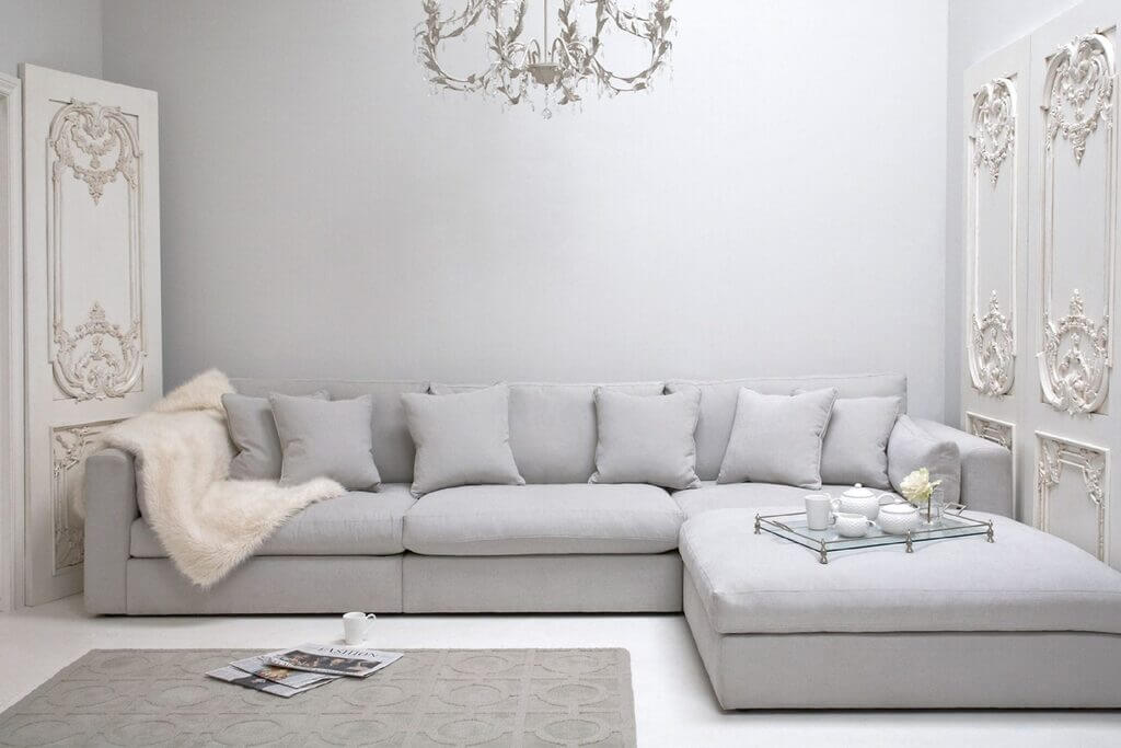 Things to Consider Before Buying a Sofa or Lounges 