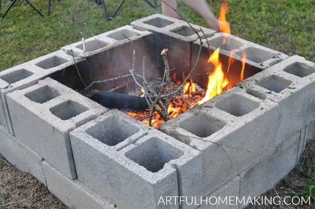 Diy Fire Pit Ideas For An Easy Backyard, Build A Fire Pit Out Of Cinder Blocks
