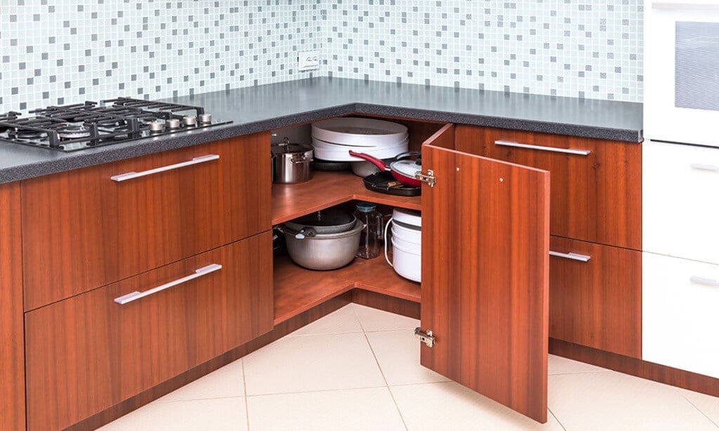 Engsel sudut untuk lemari dapur berbentuk l