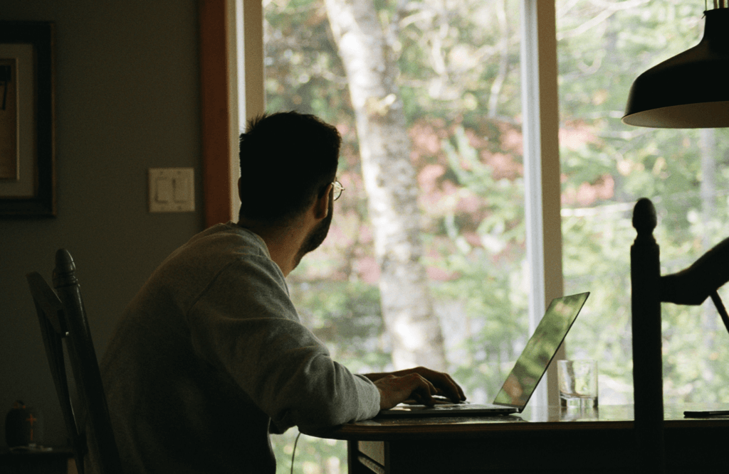 Best Tips for Working Remotely Without a Home Office