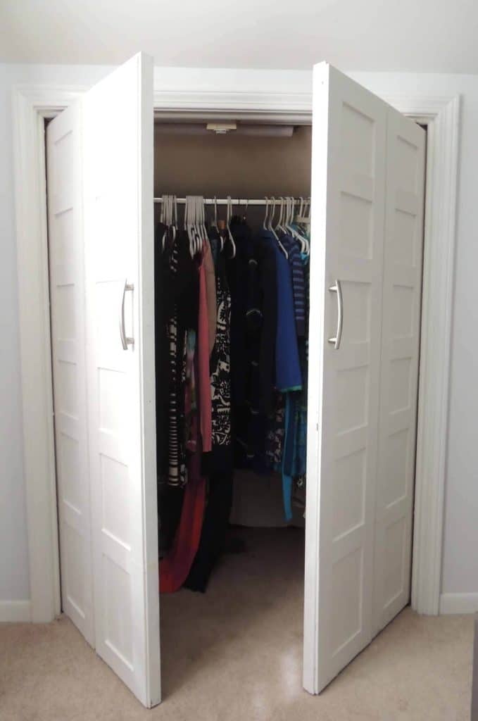 20+ Modern Closet Door Ideas and Designs for 2025 - Architectures Ideas