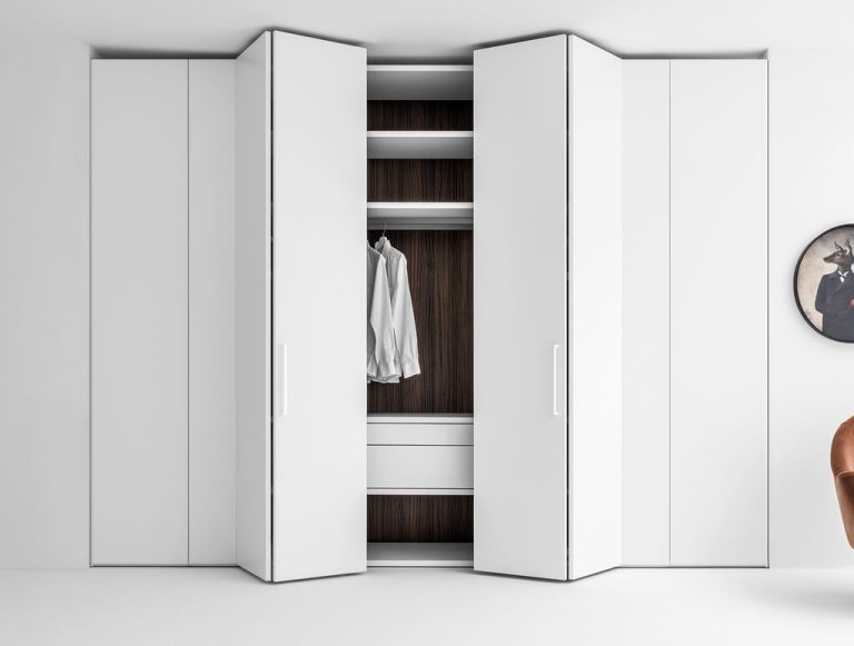 20+ Modern Closet Door Ideas and Designs for 2025 - Architectures Ideas