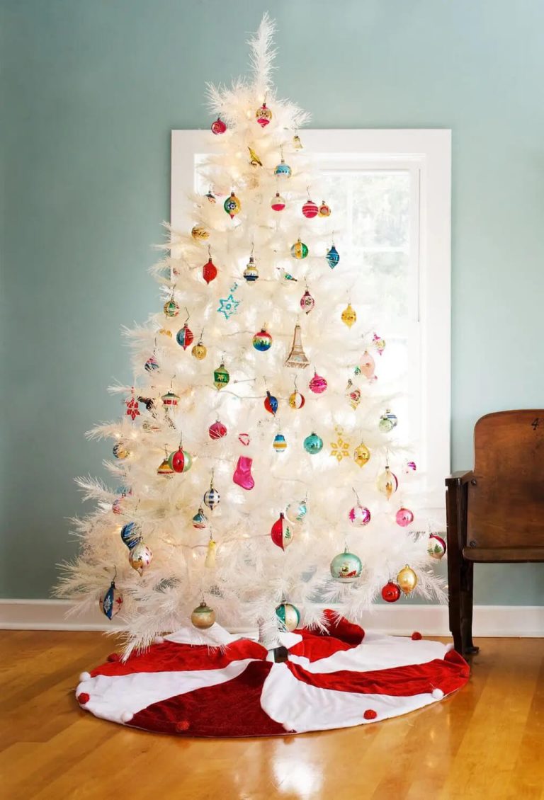 30+ Best White Christmas Tree Ideas for a Stunning Display 2024 ...