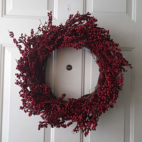 DIY Red Berry Wreath