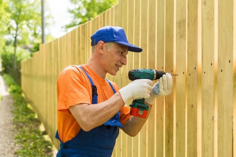 How to Hire a Qualified Fence Installer in San Antonio, Texas