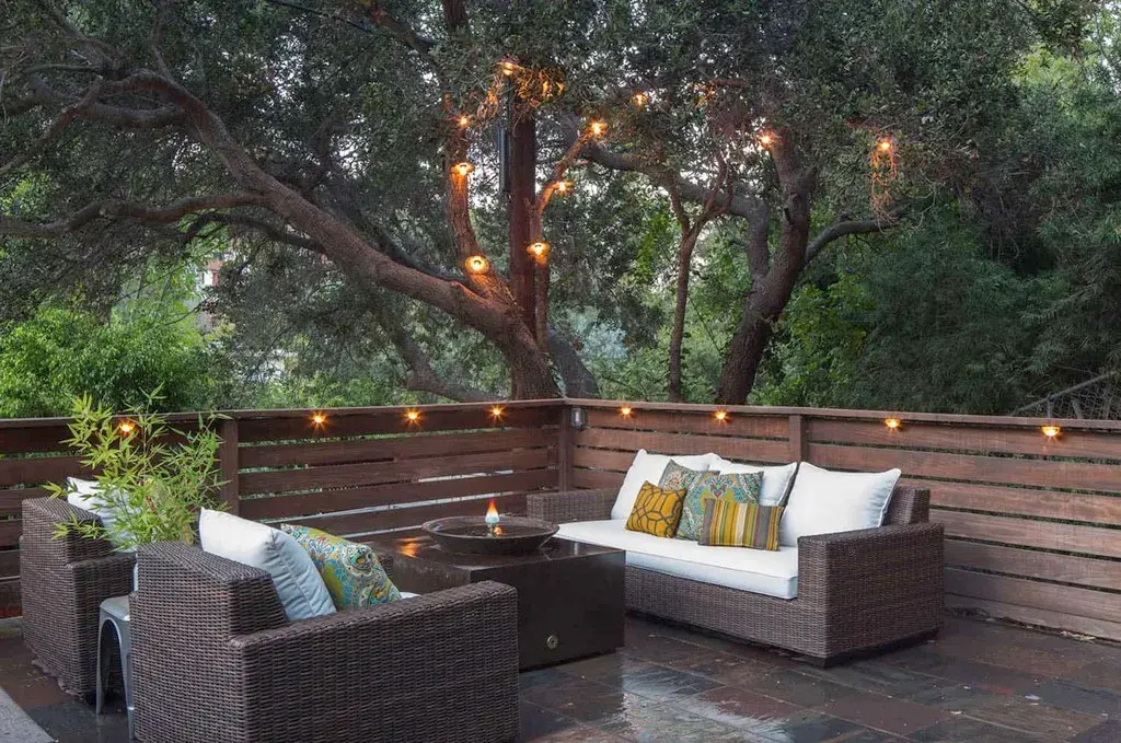 Turn Your Backyard Into A Relaxing Holiday Space