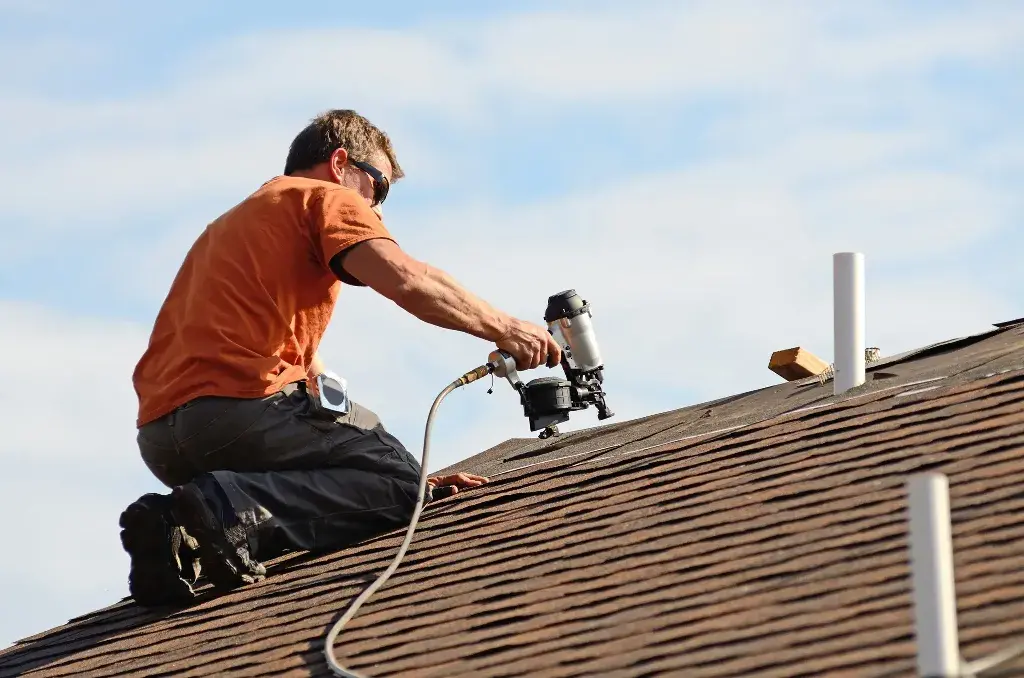 Choosing a Roofing Contractor