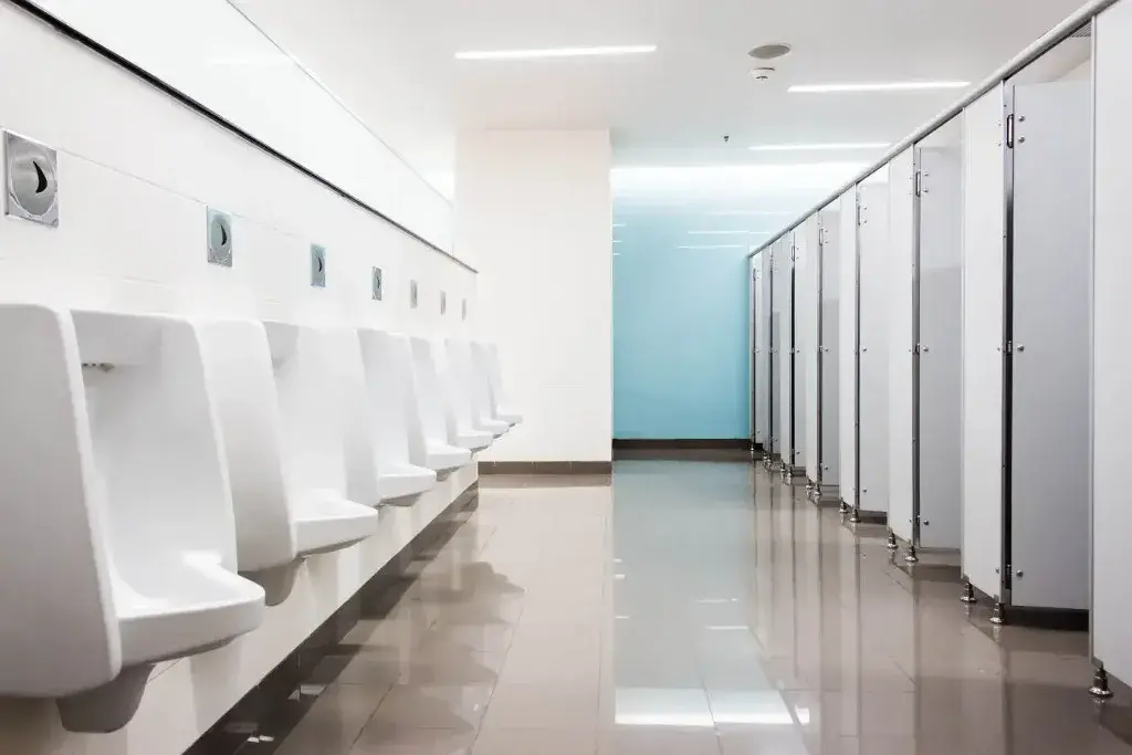 Washroom Deep Cleaning Services for Businesses