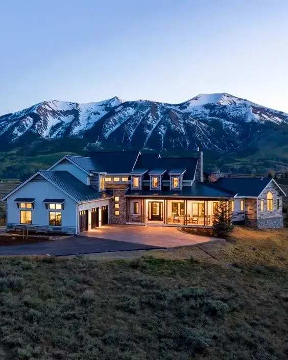 20 Best Ranch Style Homes with an Ultimate Guide to Know