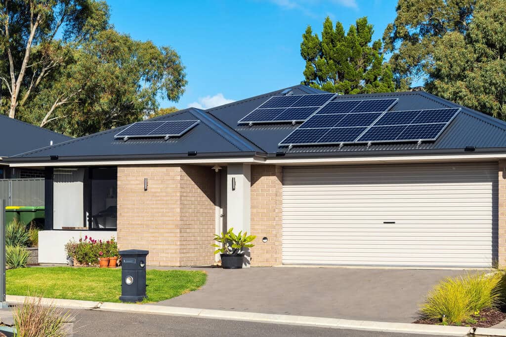 پنل های خورشیدی برای خانه شما