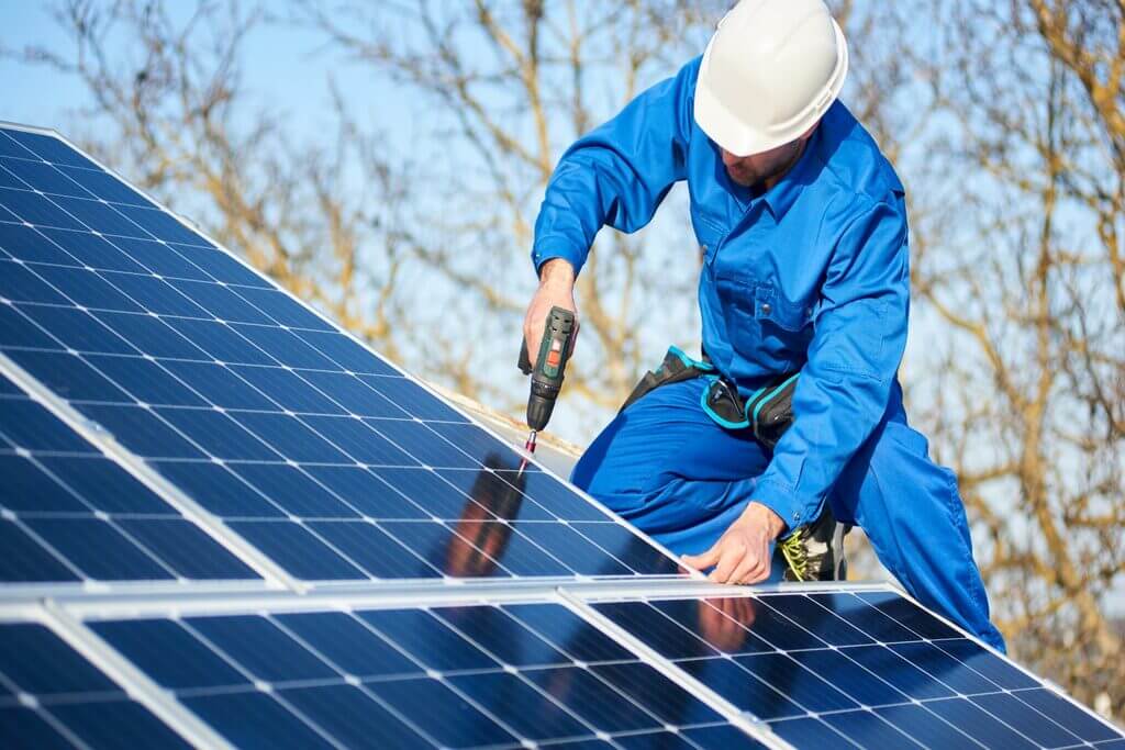 Advantages of Investing in Solar Panels for Your Home