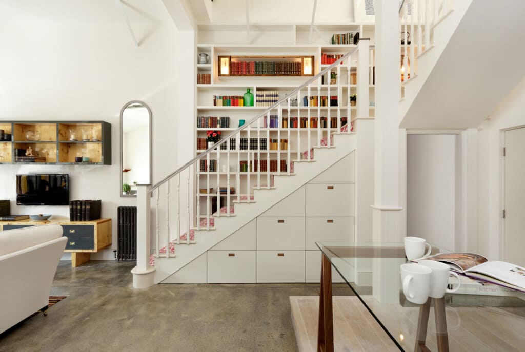 Stairs Wall Decor Ideas for the Readers