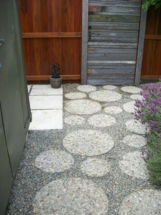 Embrace the 90s Vibe with Aggregate Pavers
