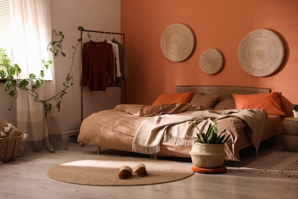 Terracotta color bedroom