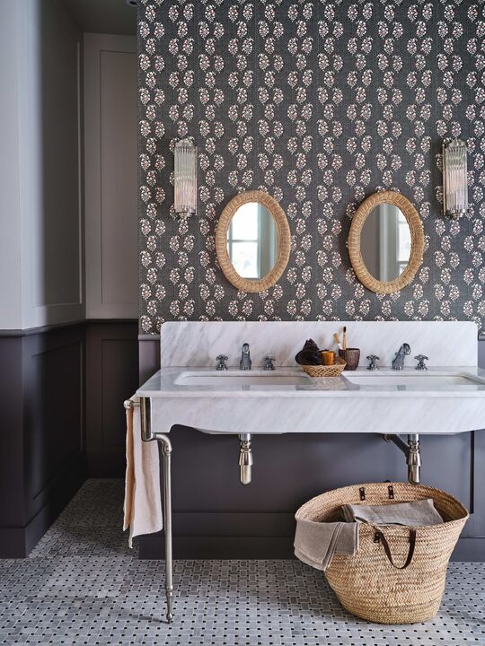 Bold Bathroom Wallpapers