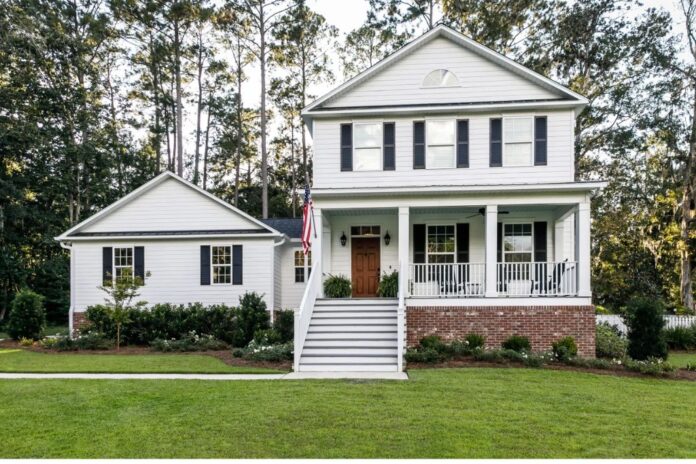 View of 40 Best Vinyl Siding Colors Ideas for a Fresh Exterior Look ...